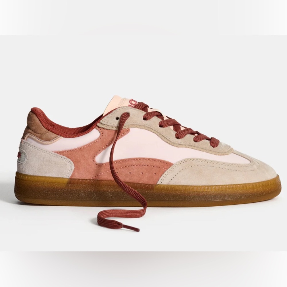 Women's Athletic Shoes in Pink and Cream - Picture 3 of 9